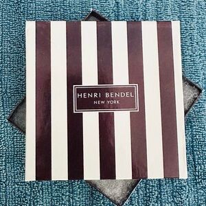 NWOT! Henri Bendel: Small Brown & White Striped Jewelry Box 🤍🤎🤍🤎🤍